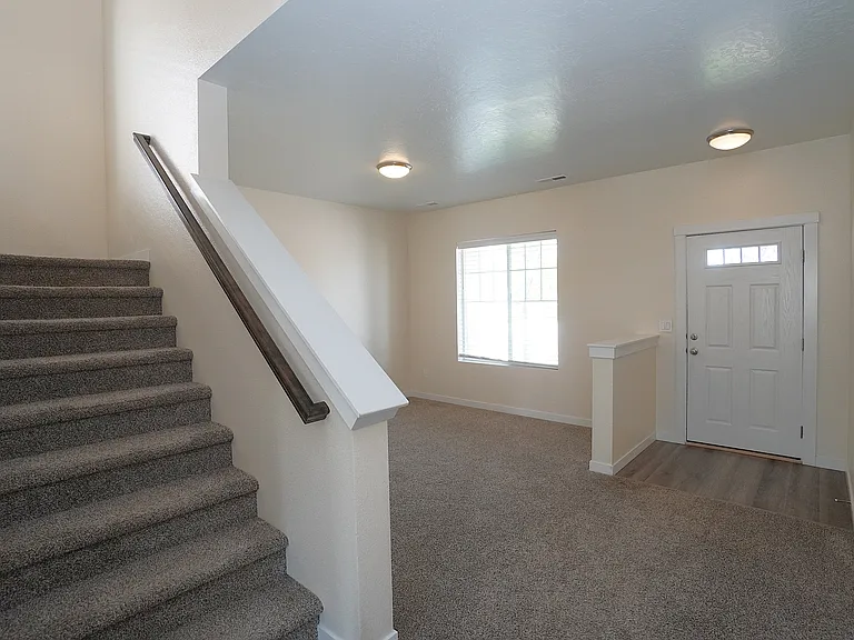 3061 W Silver River St — Photo 4