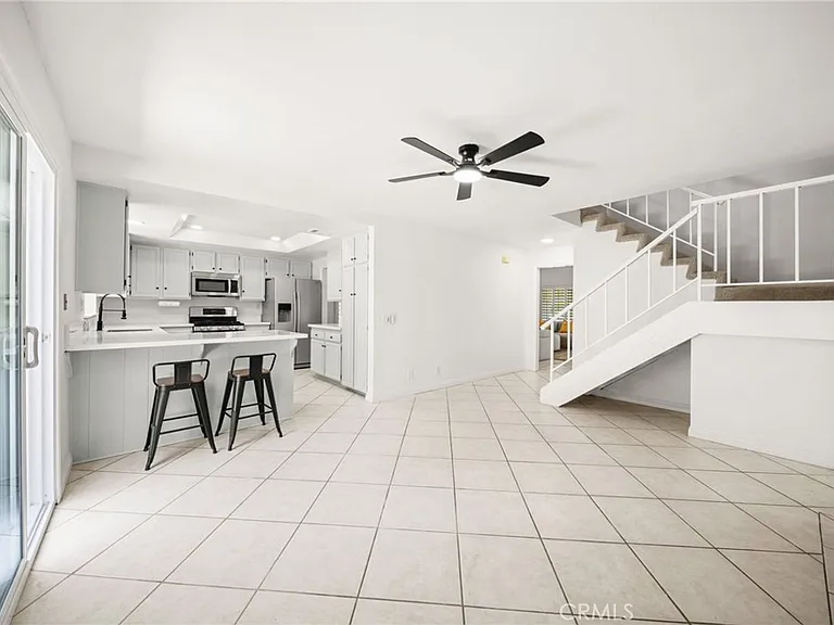 731 Langer Dr — Photo 17