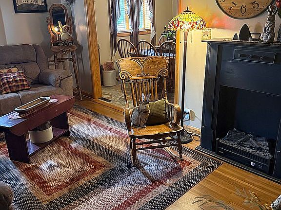 3rd image of 267 Haymond Rd