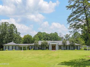 5717 Valley Rd, Meridian, MS 39307