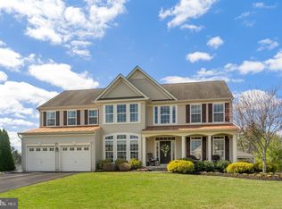 223 Ripley Ct, Williamstown, NJ 08094