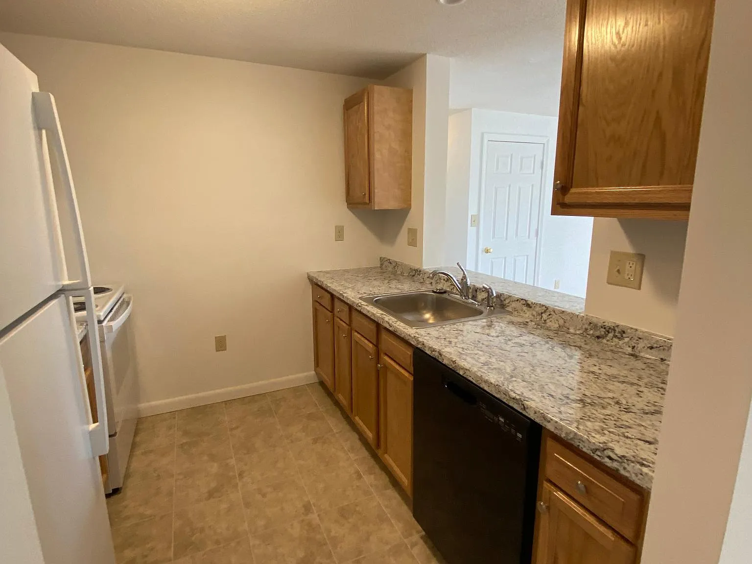 1 bed, 700 sqft, $2,095 — Photo 2