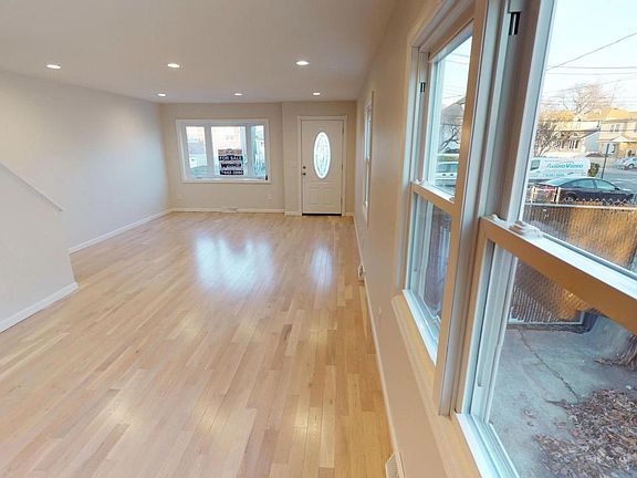 5th image of 12 Isernia Ave