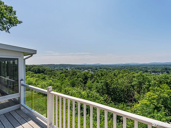 2nd image of 135 Cedarwood Lane
