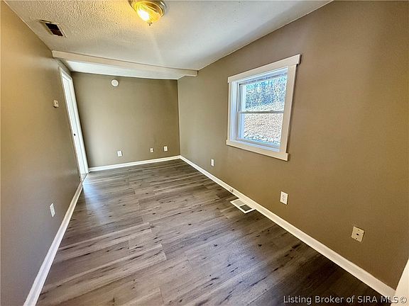 4th image of 1030 Prospect Street