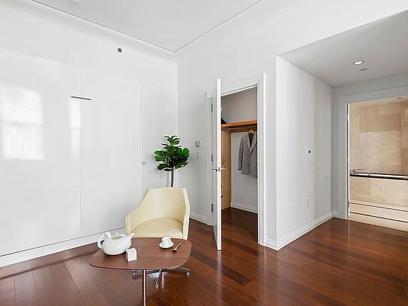 5th image of 55 Wall St APT 613