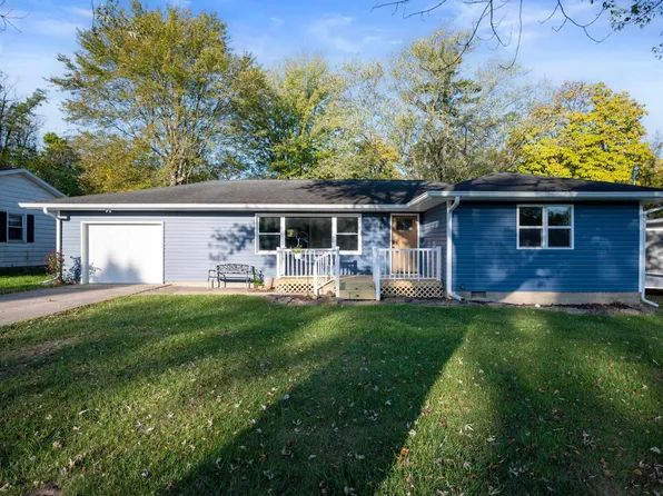905 N Clarkdale Dr, Muncie, IN 47304