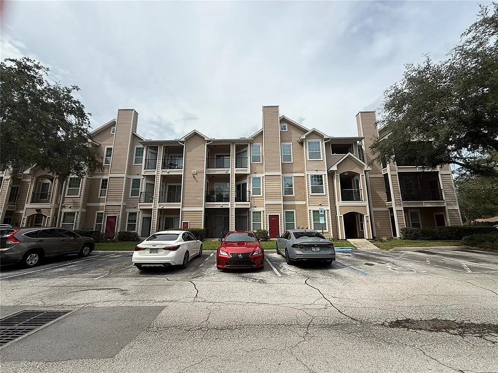 2 bed, 2.0 bath, 1031 sqft, $1,795 — Photo 1