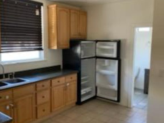 3rd image of 708 Fruitvale Ave #710