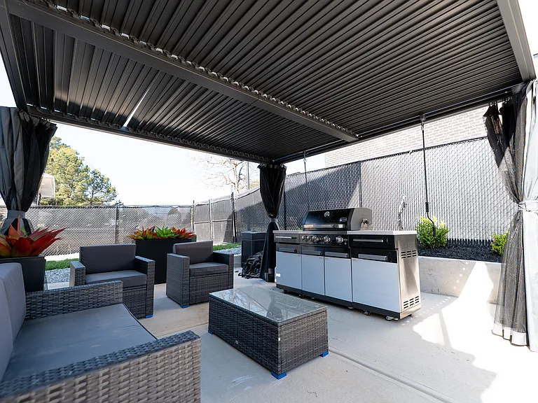 Community lounge/grill space