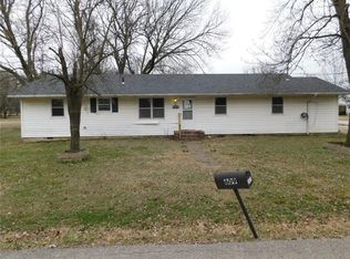 609 S 4th St, Arma, KS 66712