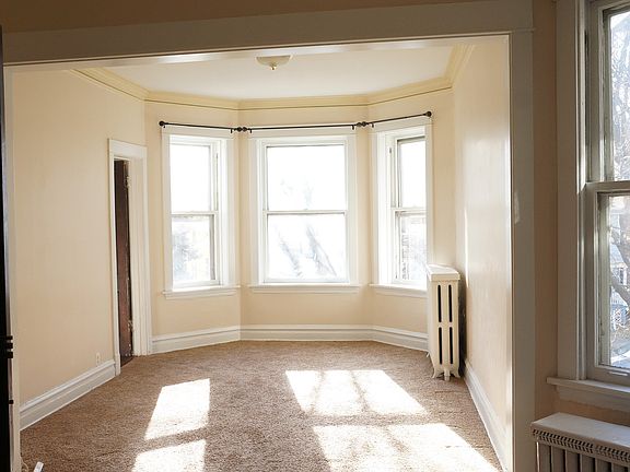 2nd image of 1430 W Granville Ave #2