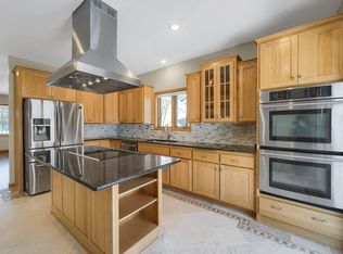 9328 Minnesota Ln N, Maple Grove, MN 55369