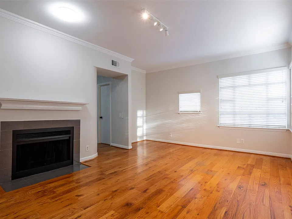 4004 Montrose Blvd #44D