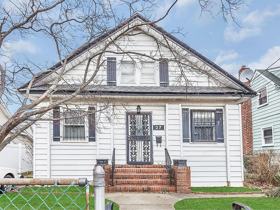 1st image of 27 Harts Ave