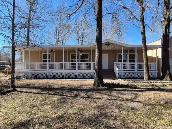 120 Leaning Oak Dr, Pointblank, TX 77364