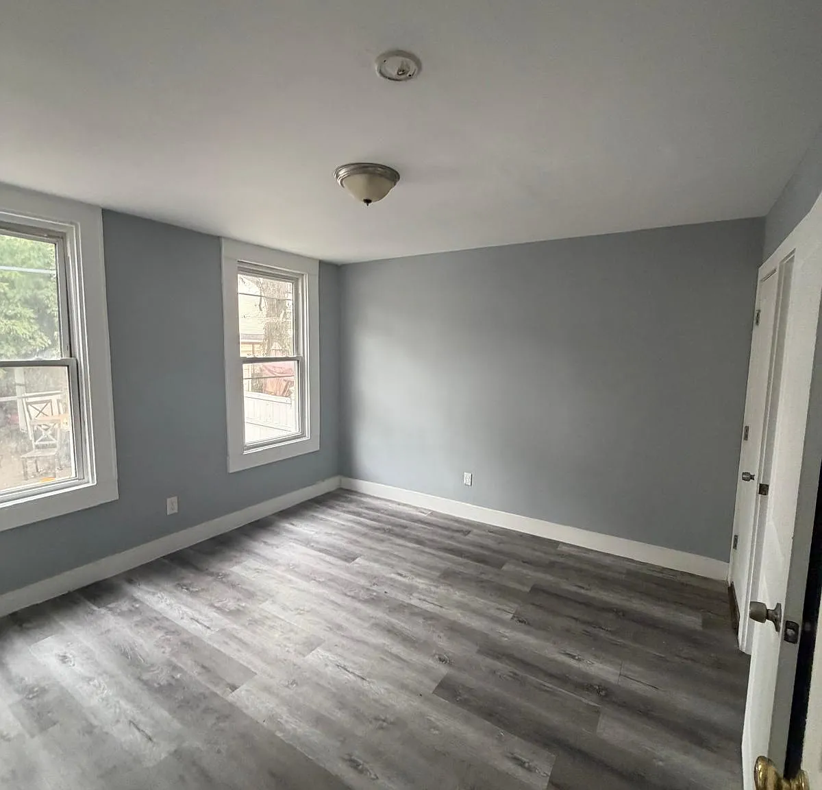 4 bed, 2.5 bath, $2,500 — Photo 3