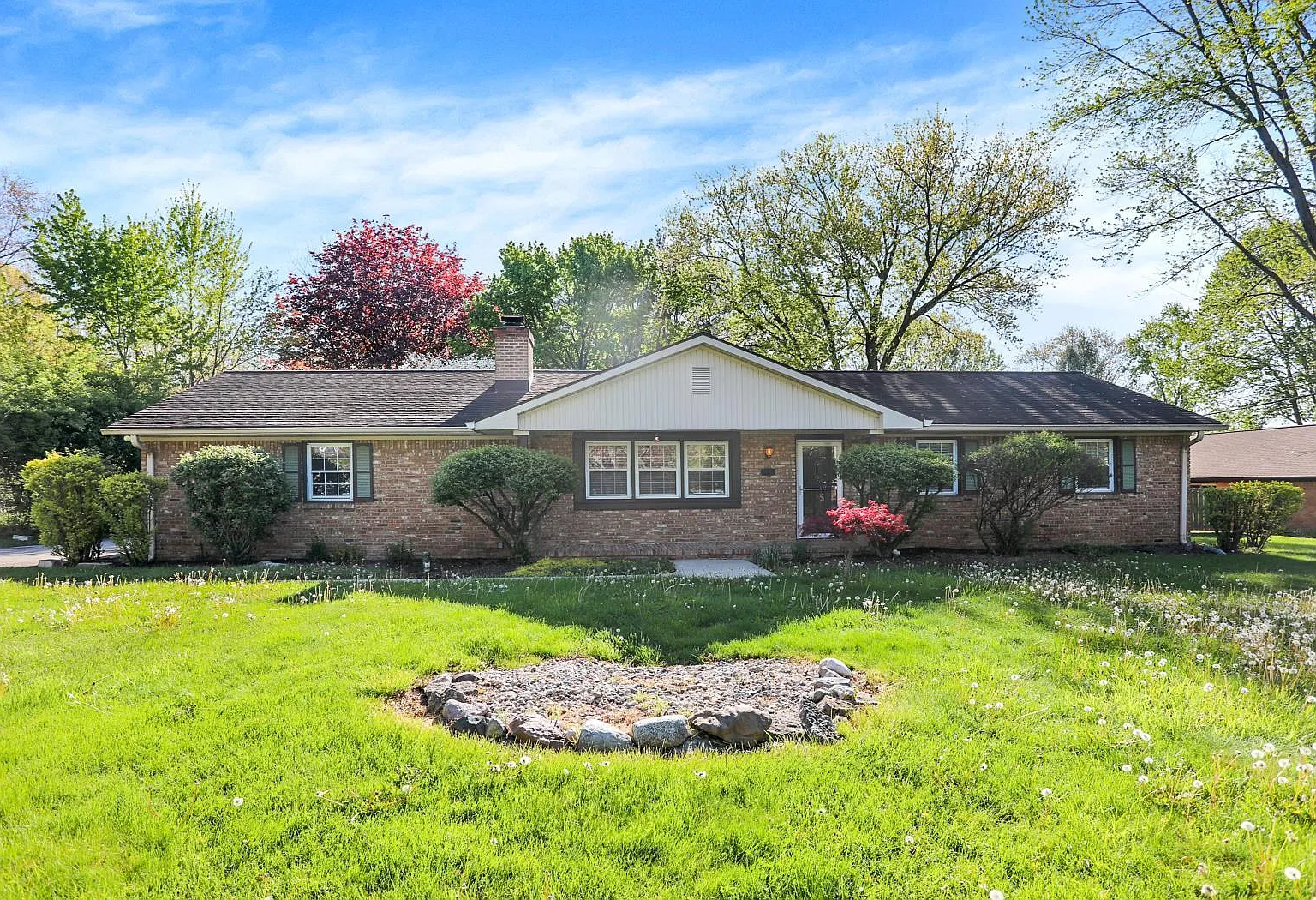 3 bed, 1452 sqft, $2,495 — Photo 1