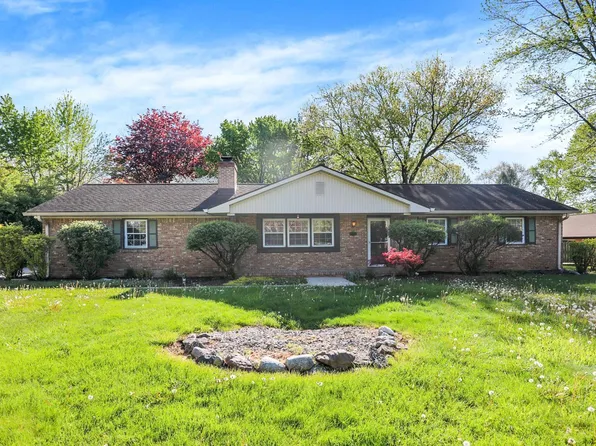 9803 Lakewood Dr W, Indianapolis, IN 46280