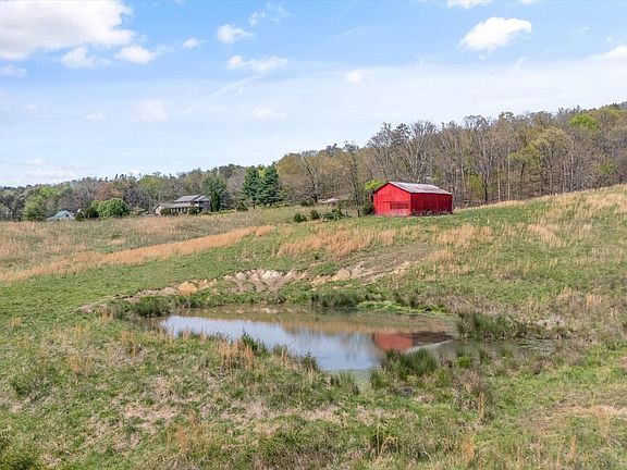 2nd image of 2783 Rutledge Pike