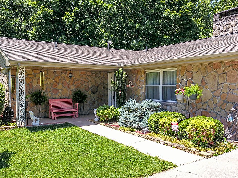 1st image of 2903 Ginn Dr