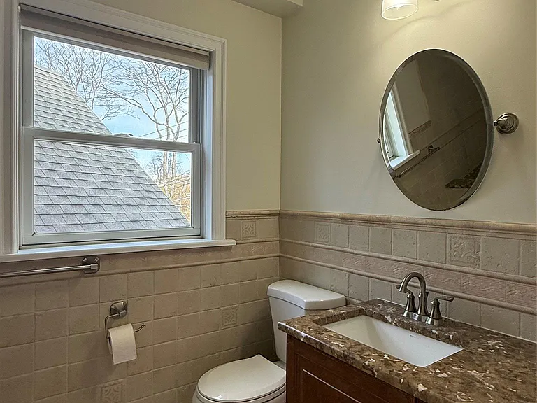 5 Brandreth St #2A — Photo 13