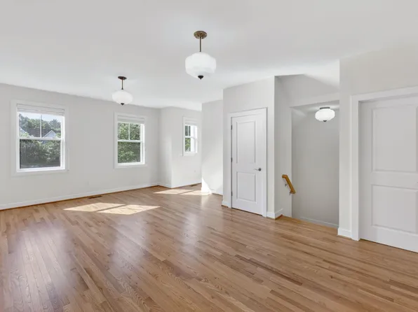 103 Longwood Dr #B, Charlottesville, VA 22911