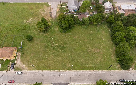 4th image of 215 San Salvador Ave