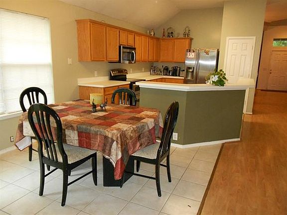 5th image of 1309 Pelham Ln