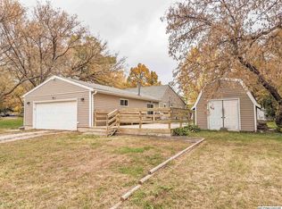 1415 S Coolidge Ave, Mason City, IA 50401