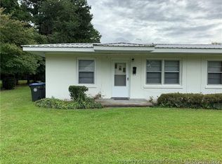 325 W Central Ave, Raeford, NC 28376