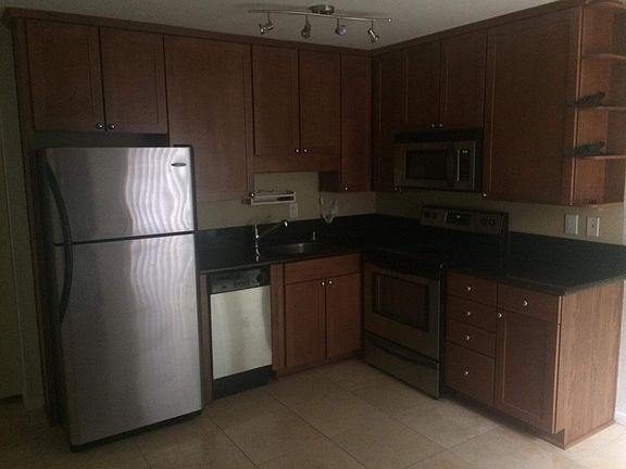 2nd image of 4020 Louisiana St Unit 3