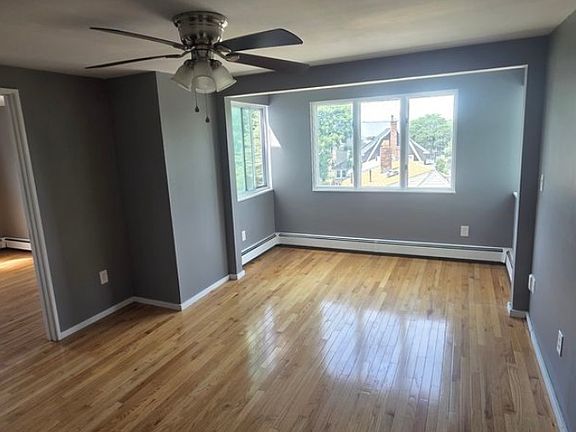5th image of 59 Jasset St #2