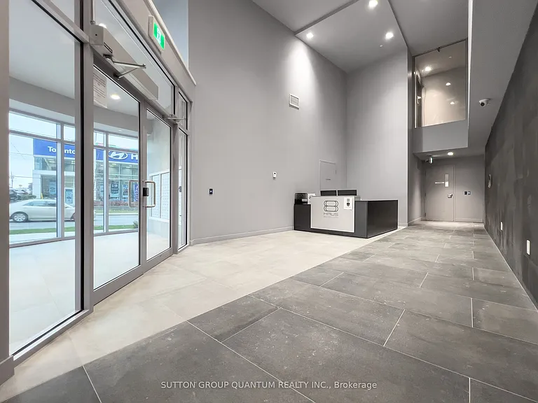 2433 Dufferin St #505 — Photo 24