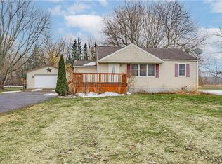 6852 Hatter Rd, Newfane, NY 14108