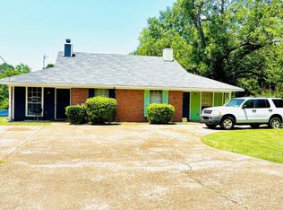 112 Timberlawn Rd #A/B, Jackson, MS 39212