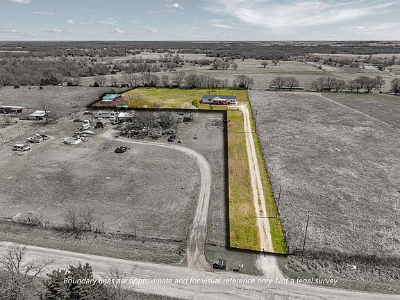 2nd image of 23066 Pettijohn Springs Rd