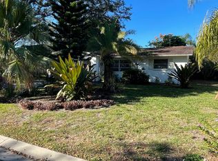 1740 Opal Ln, Belleair, FL 33756