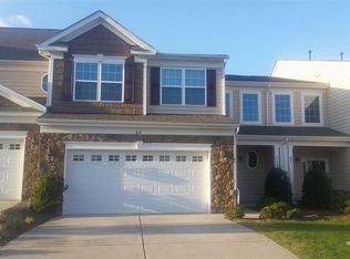 819 Silverton Ct, Cary, NC 27519