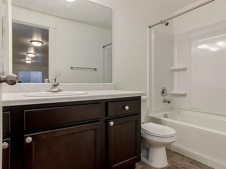 117 N Lasalle Dr — Photo 14