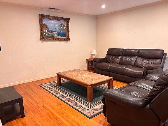 3rd image of 22525 E Cliff Dr