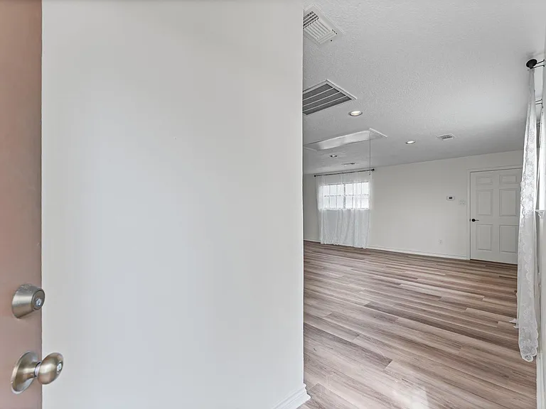 110 Shadow Wood Dr — Photo 33