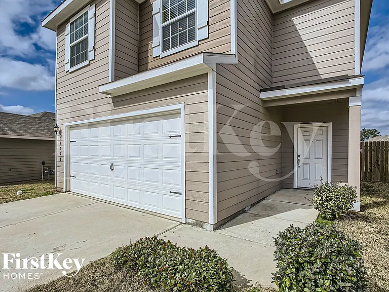 26732 Frost Dr — Photo 4