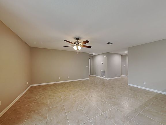 3rd image of 1009 SW Majorca Ave