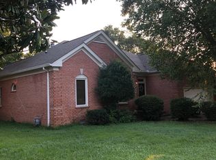 7049 Northridge Dr, Nashville, TN 37221