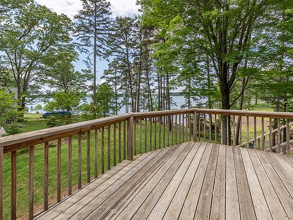 5th image of 42 Island Creek Ln