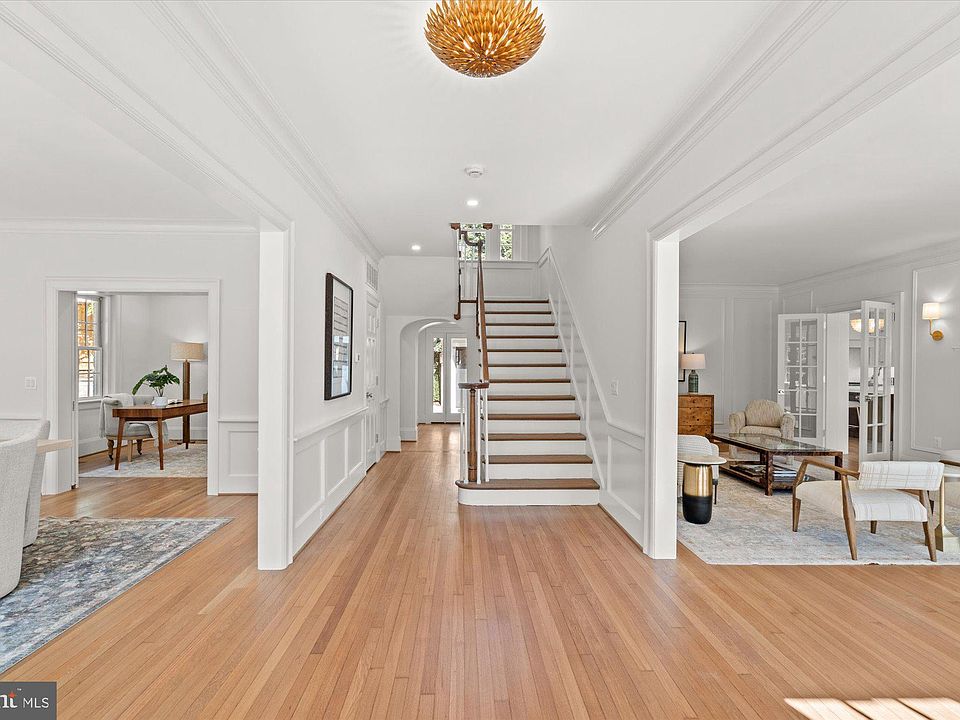 1814 Edgehill Dr, Alexandria, VA 22307 | MLS #VAFX2270334