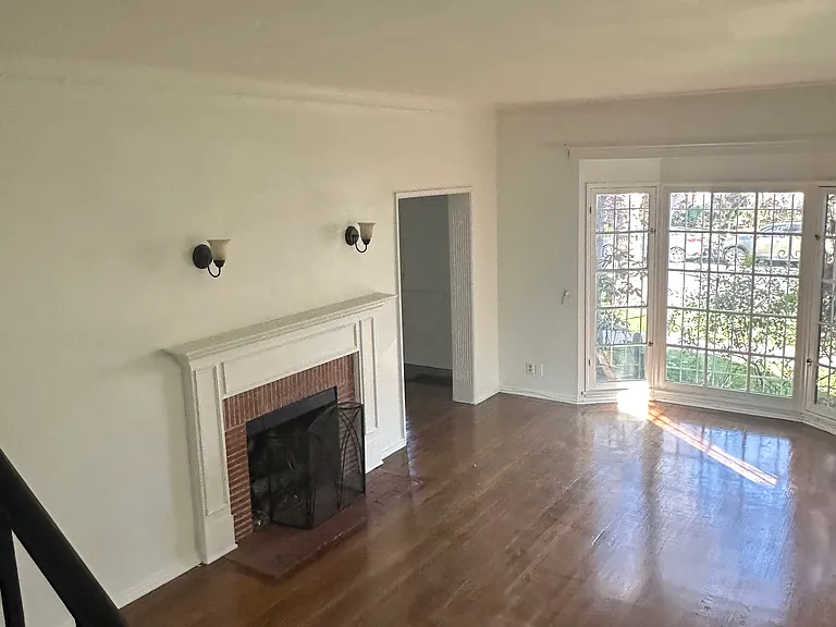 1227 S Crescent Heights Blvd #1227 — Photo 2