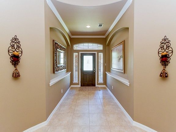 4th image of 2908 Clearpoint Dr