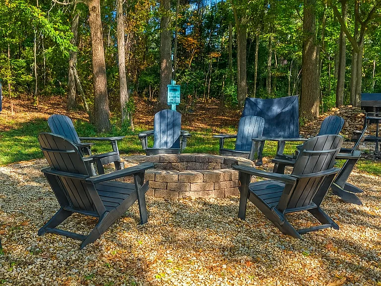 Oakbrook ~ Boutique Cottage Style Living Meets Hassle Free Leasing — Photo 8